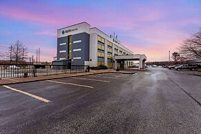 Clarion Pointe Near Erie Casino