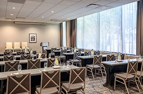 DoubleTree by Hilton Chicago - North Shore Conference Center