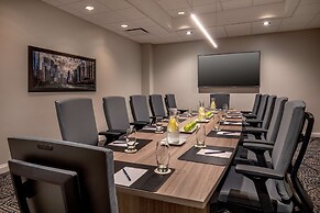 DoubleTree by Hilton Chicago - North Shore Conference Center