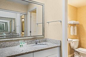Holiday Inn & Suites Clearwater Beach S-Harbourside by IHG