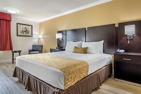 Best Western Plus South Bay Hotel