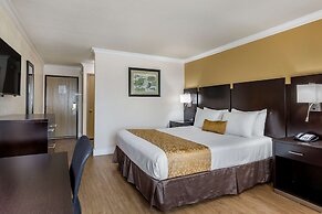 Best Western Plus South Bay Hotel