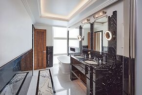 Claridge’s, Maybourne