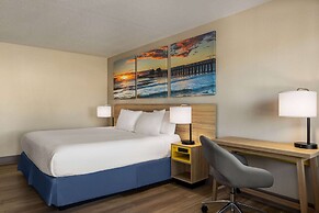 Days Inn by Wyndham Cocoa Beach Port Canaveral