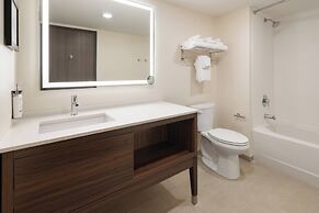 Holiday Inn Hotel and Suites Richmond West End by IHG