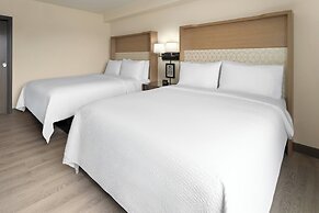Holiday Inn Hotel and Suites Richmond West End by IHG