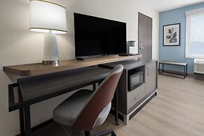 Holiday Inn Hotel and Suites Richmond West End by IHG