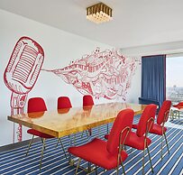 ANDAZ WEST HOLLYWOOD, BY HYATT