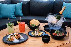 ANDAZ WEST HOLLYWOOD, BY HYATT