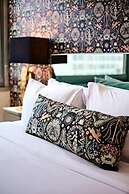 ANDAZ WEST HOLLYWOOD, BY HYATT