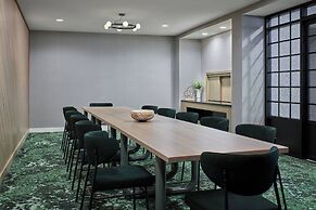 Delta Hotels by Marriott Muskegon Convention Center