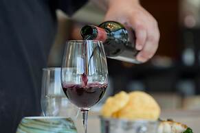 Waterstone Resort & Marina Boca Raton, Curio Collection by Hilton