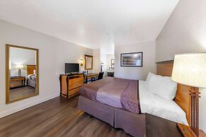 Rodeway Inn at Nevada State Capitol