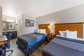 Rodeway Inn at Nevada State Capitol