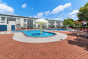 Spark by Hilton Hummelstown Hershey