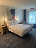 Spark by Hilton Hummelstown Hershey