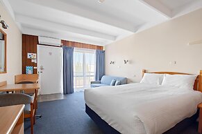 Banjo Paterson Motor Inn