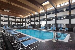 DoubleTree by Hilton Manhattan, KS