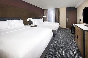 DoubleTree by Hilton Manhattan, KS