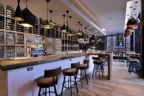 DoubleTree by Hilton Ottawa Downtown