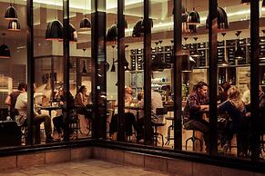 DoubleTree by Hilton Ottawa Downtown