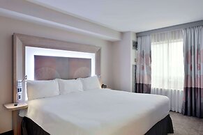 DoubleTree by Hilton Ottawa Downtown