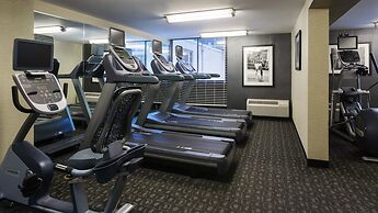 Holiday Inn Cincinnati-Riverfront by IHG