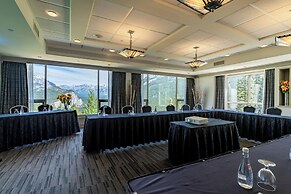 Rimrock Resort Hotel Banff by Accor