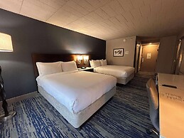 Skyline Hotel Detroit Airport, SureStay Collection by BW