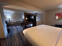 Skyline Hotel Detroit Airport, SureStay Collection by BW