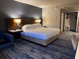Skyline Hotel Detroit Airport, SureStay Collection by BW