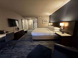 Skyline Hotel Detroit Airport, SureStay Collection by BW