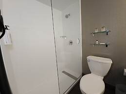 Skyline Hotel Detroit Airport, SureStay Collection by BW