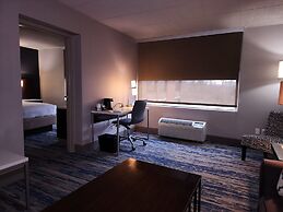 Skyline Hotel Detroit Airport, SureStay Collection by BW