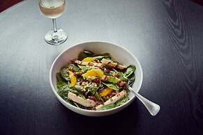 Courtyard by Marriott Toledo Airport Holland