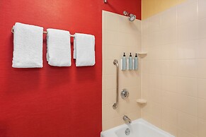 Courtyard by Marriott Toledo Airport Holland