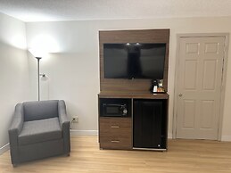 Baldwin Inn & Suites