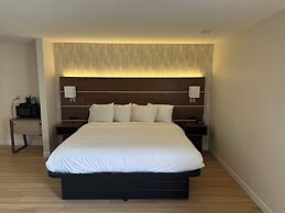 Baldwin Inn & Suites