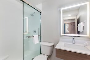 Holiday Inn Express Atlanta Airport - North by IHG