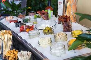 The Shores Resort & Spa