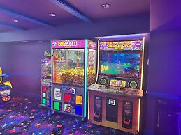 The Shores Resort & Spa