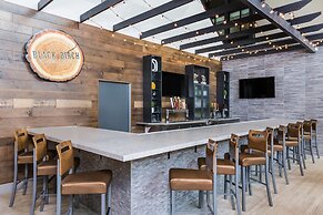 Holiday Inn Roanoke Airport – Conference CTR by IHG