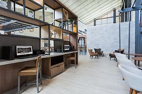 Holiday Inn Roanoke Airport – Conference CTR by IHG