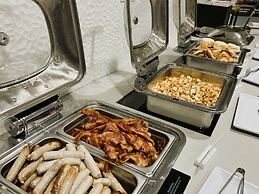 Holiday Inn Roanoke Airport – Conference CTR by IHG