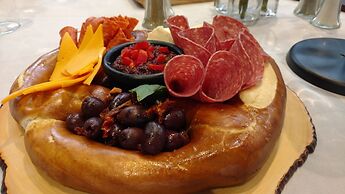 Holiday Inn Roanoke Airport – Conference CTR by IHG