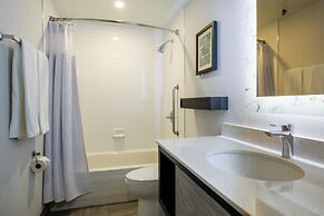 Crowne Plaza Moncton-Downtown by IHG