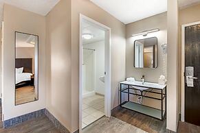 Black Bear Inn, an Ascend Collection Hotel