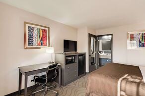 Clarion Inn & Suites Russellville I-40