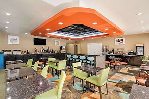 Clarion Inn & Suites Russellville I-40