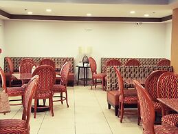 Travelodge by Wyndham Fort Wayne North